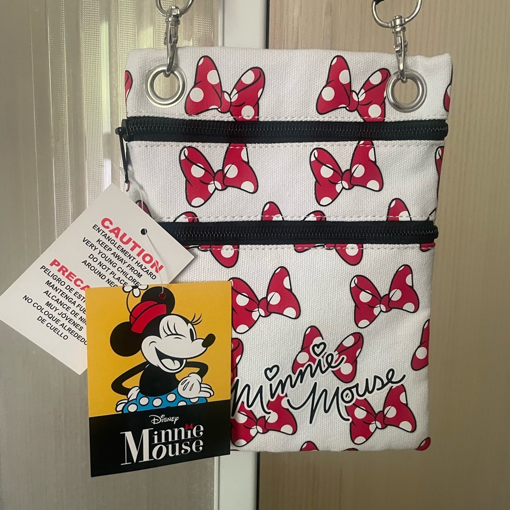 NWT Disney Minnie Mouse 2 way bag